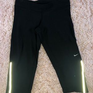 Nike capri leggings